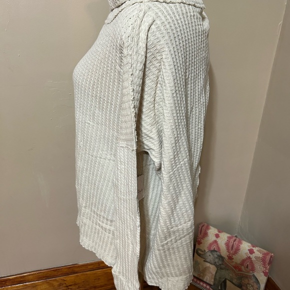 Free People NWT Juicy Long Sleeve Waffle Knit Thermal Shirt S Color: Stone Cold - Picture 4 of 8